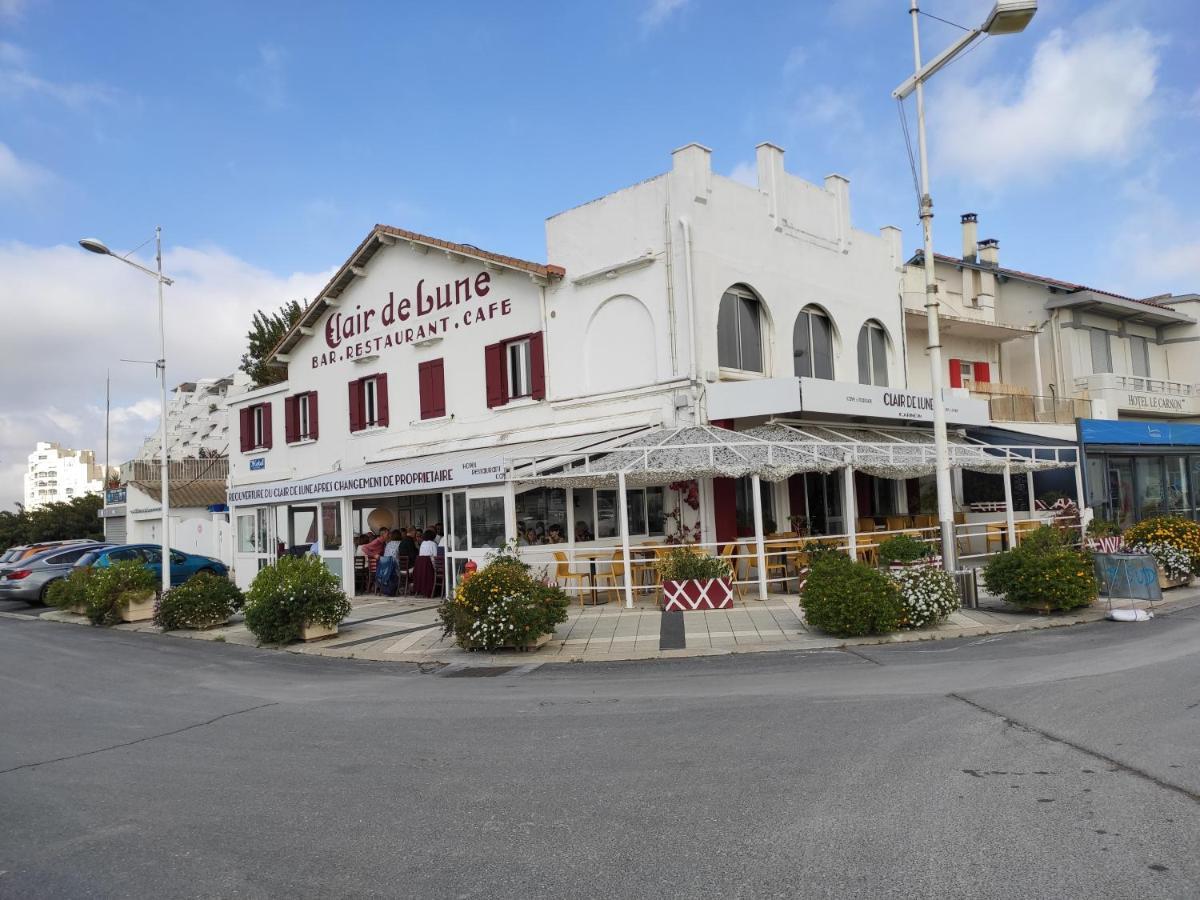 Clair De Lune Hotel